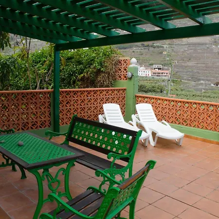 Casa Con Terraza, * Hermigua